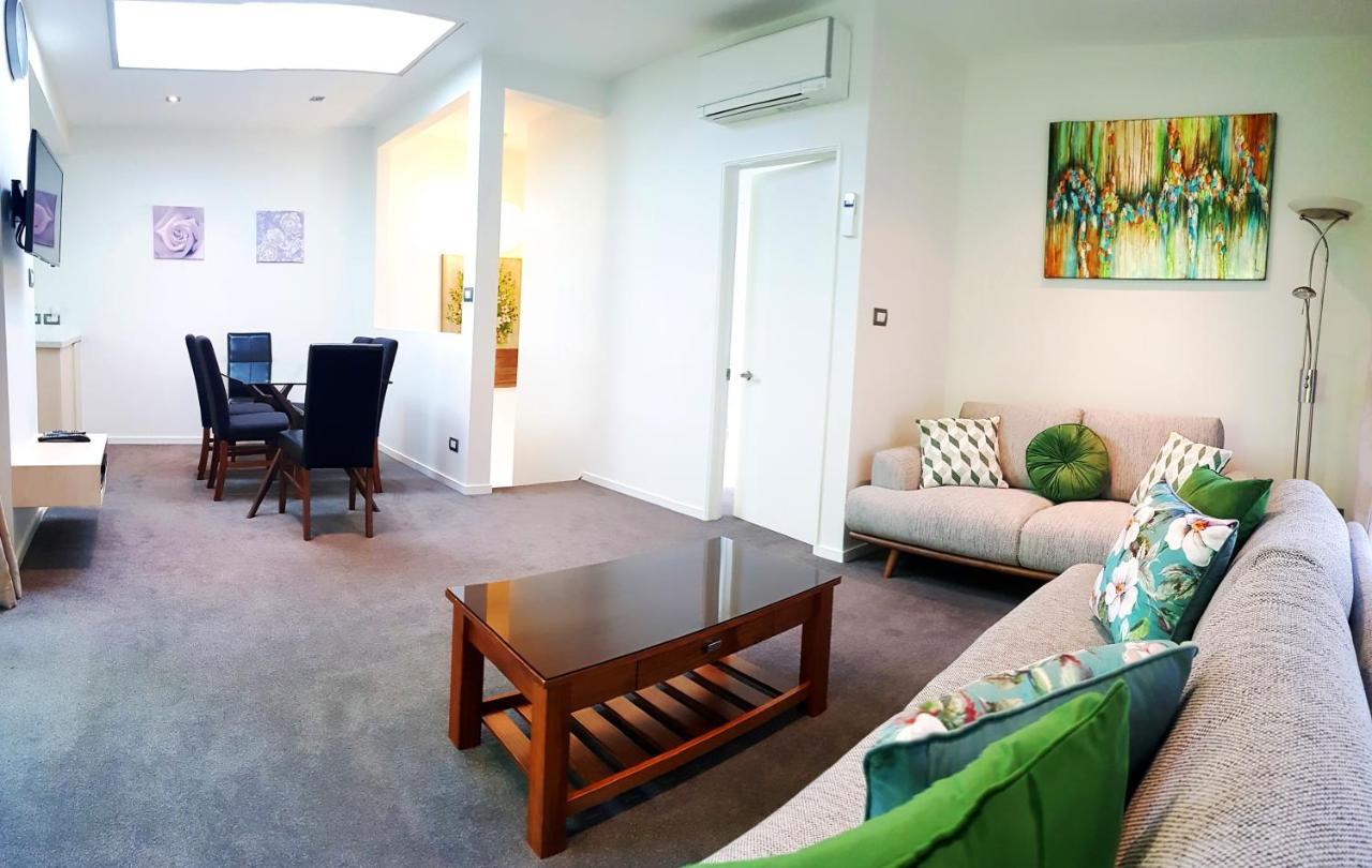 St James Apartments Квинстаун Экстерьер фото