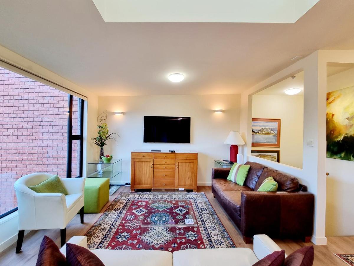 St James Apartments Квинстаун Экстерьер фото