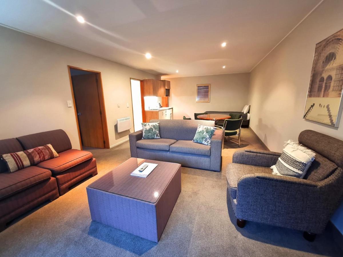 St James Apartments Квинстаун Экстерьер фото