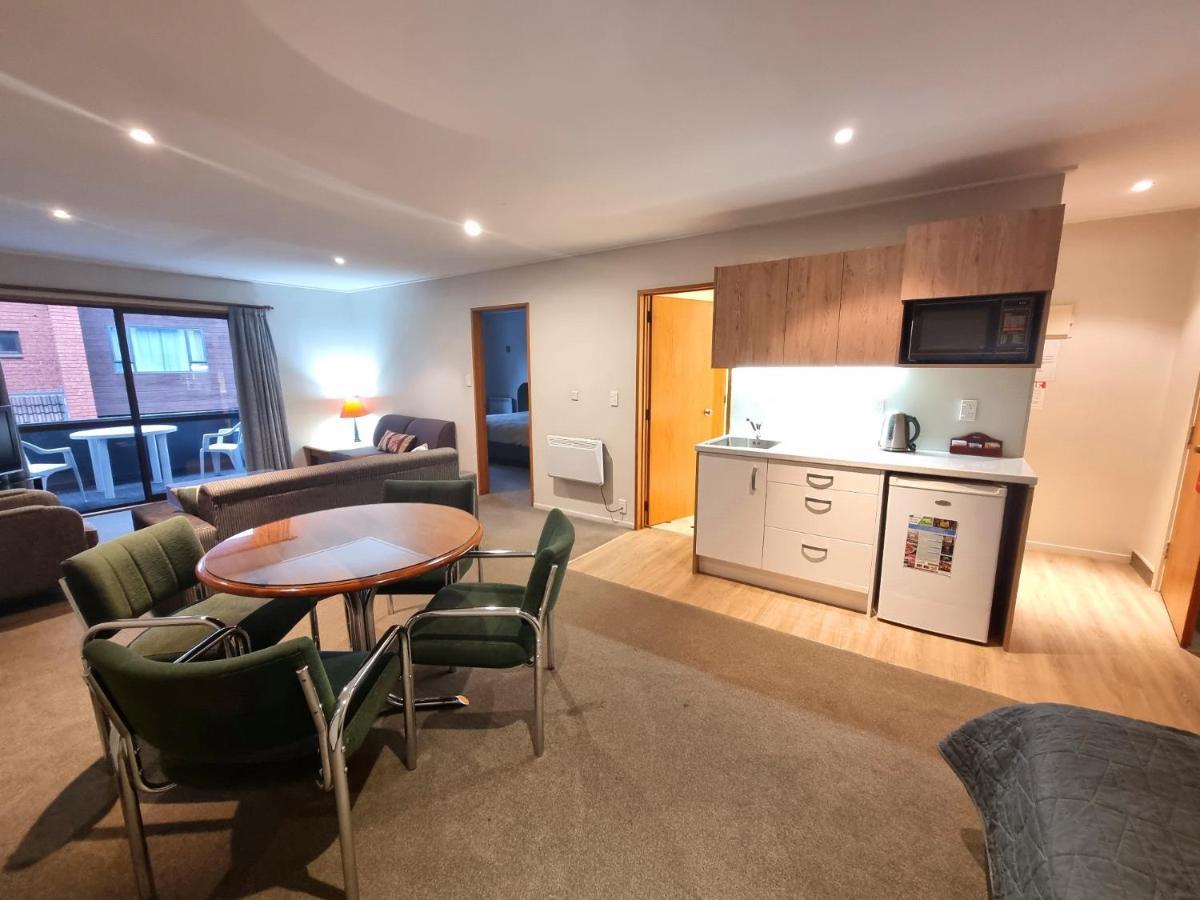 St James Apartments Квинстаун Экстерьер фото