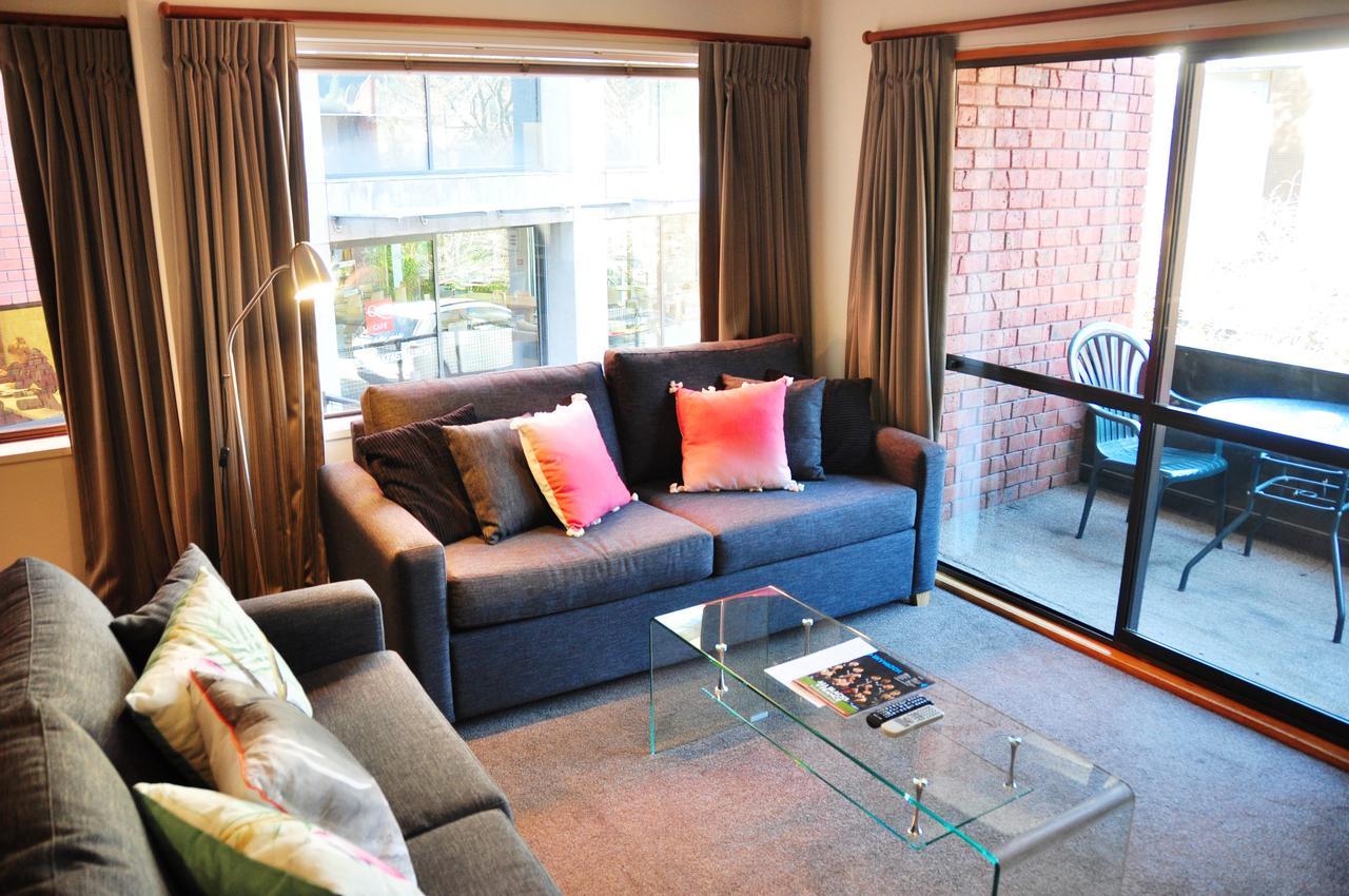 St James Apartments Квинстаун Экстерьер фото