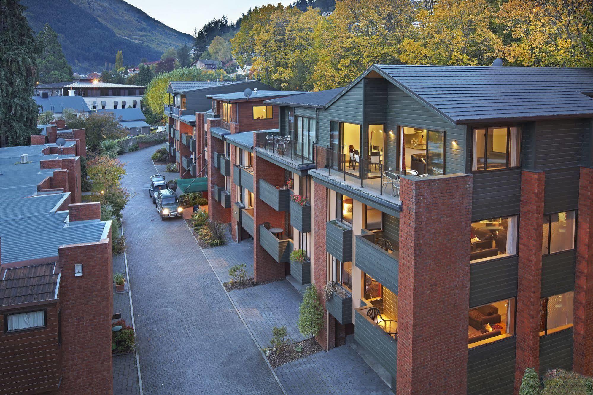 St James Apartments Квинстаун Экстерьер фото