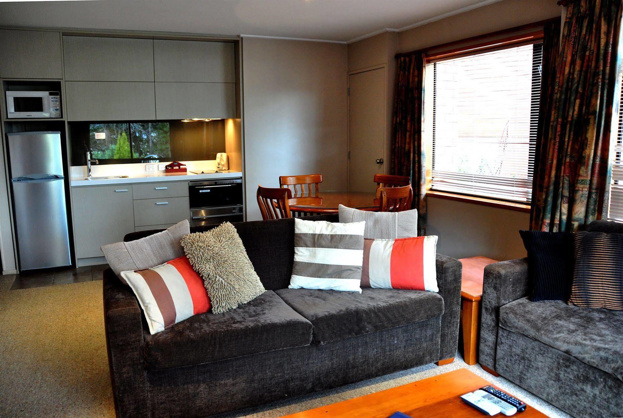 St James Apartments Квинстаун Экстерьер фото